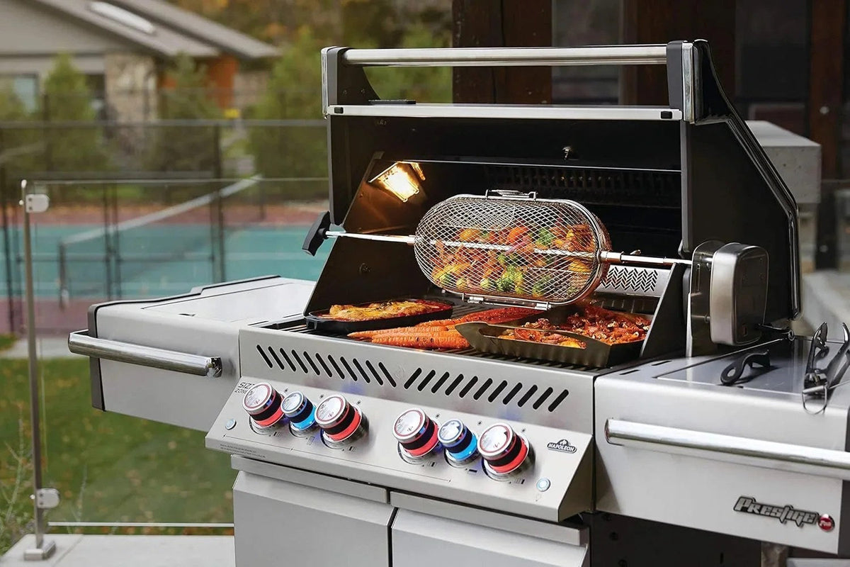 Casavibeo Napoleon Prestige PRO 500 freestanding gas grill with multiple burners and stainless steel construction.